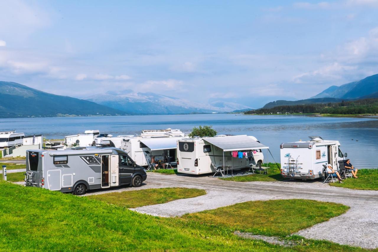 Topcamp Havblikk - Helgeland Nesna Buitenkant foto