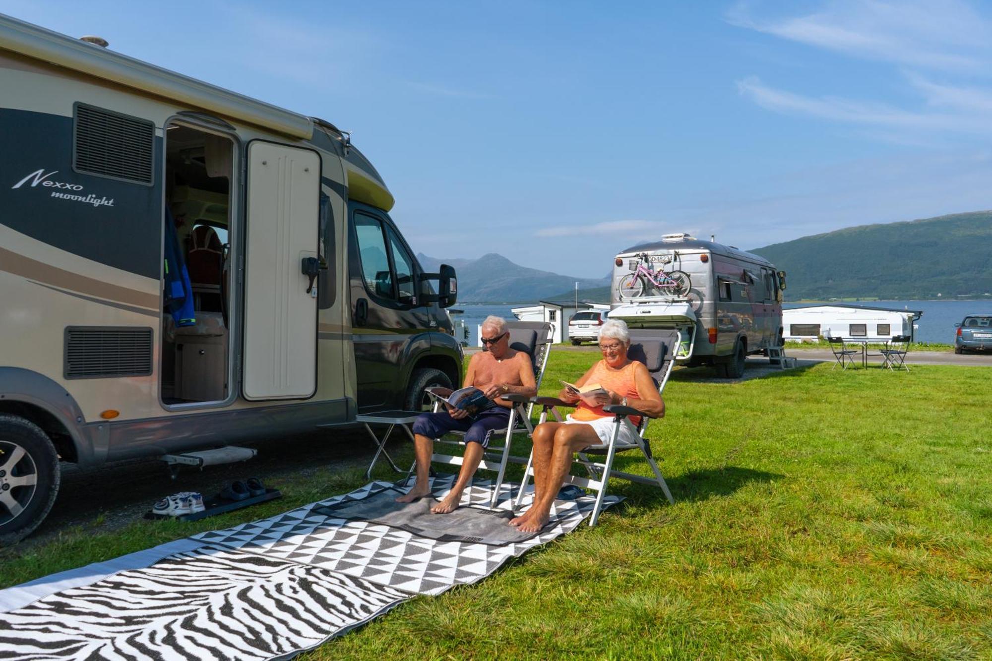 Topcamp Havblikk - Helgeland Nesna Buitenkant foto